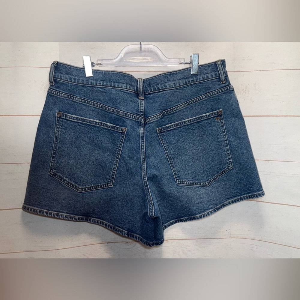 Madewell Denim Women's Shorts Size 32 - Picture 4 of 4